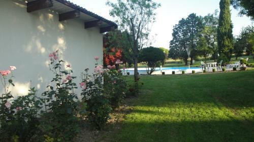 Bed & Breakfast Domaine De Poudos