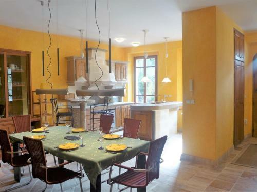Holiday Home Le Ch�teau