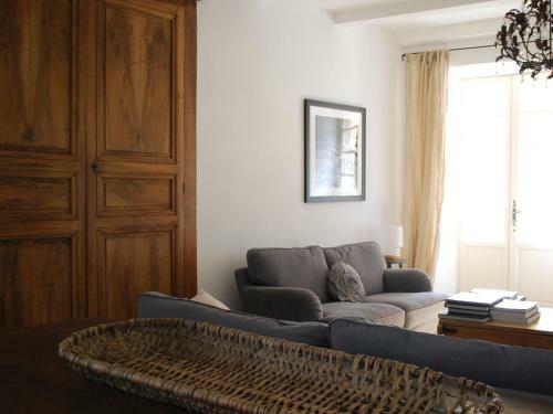 Rustic Homes In Saint-etienne-de-serre With Garden