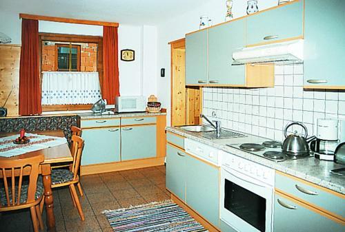 Haus Reinbacher 100s
