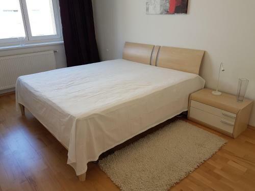 Govienna Bright River Apartment