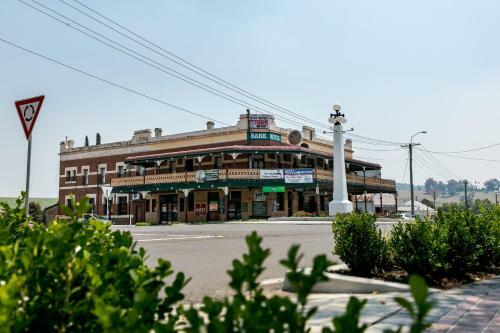 Bank Hotel Dungog