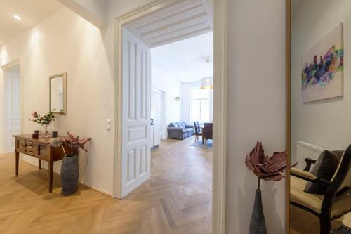 Apartamento Senator Suite Stephansplatz By Welcome2vienna