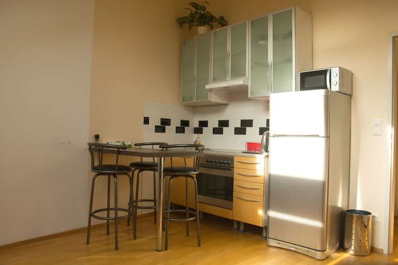Ea Hotels (best Apartments)