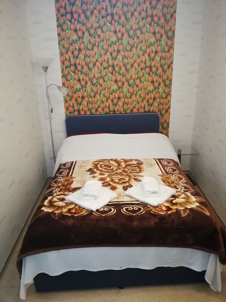 Ea Hotels (best Apartments)