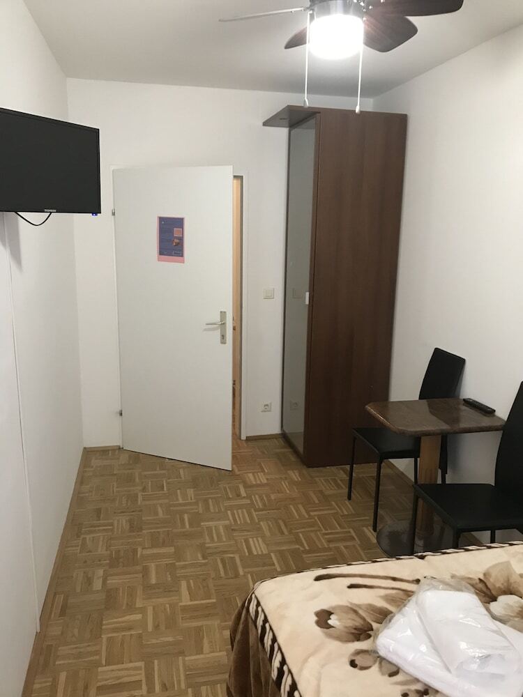 Ea Hotels (best Apartments)