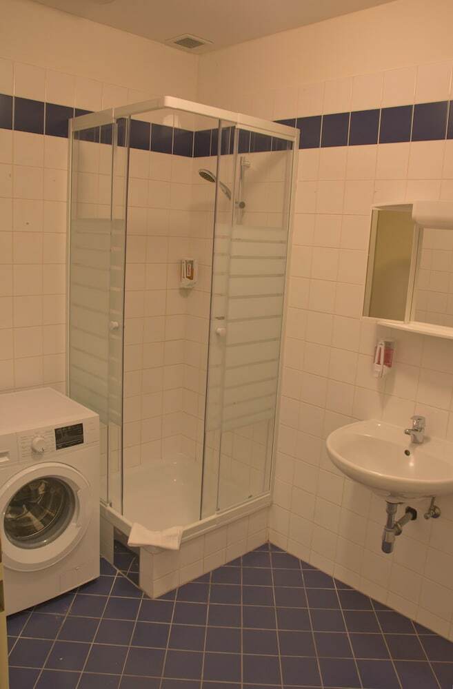 Ea Hotels (best Apartments)