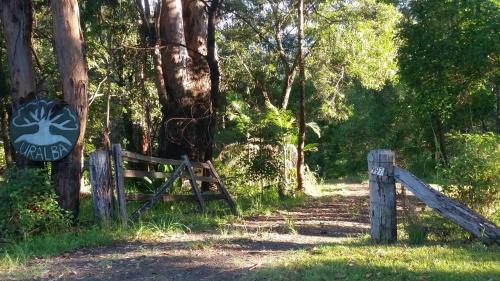 Lodge Kookaburra Cottage At Uralba Eco Cottages