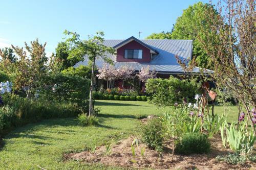 Magenta Cottage