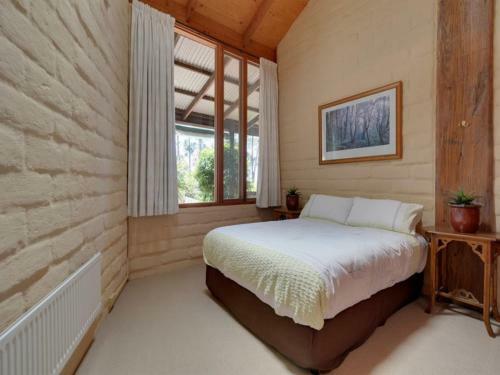 Tinderbox Cliff House