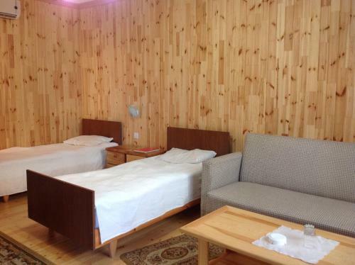 Hello Qusar Hotel