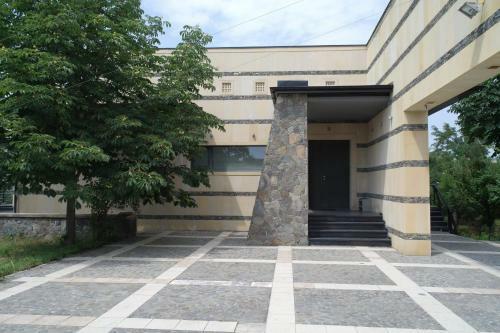 Villa Qudyal House