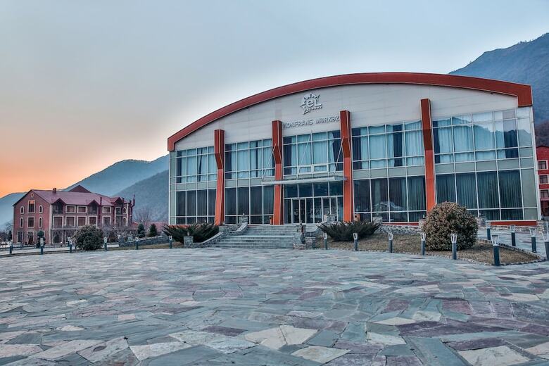 El Resort Hotel