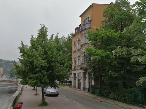 Torus Apartments