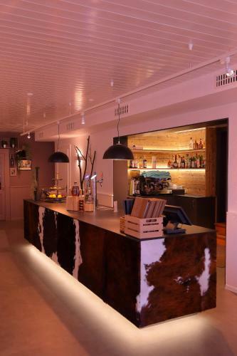 Hotel-rotisserie La Tour Rouge