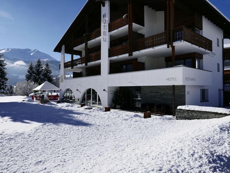 Hotel Pazzola