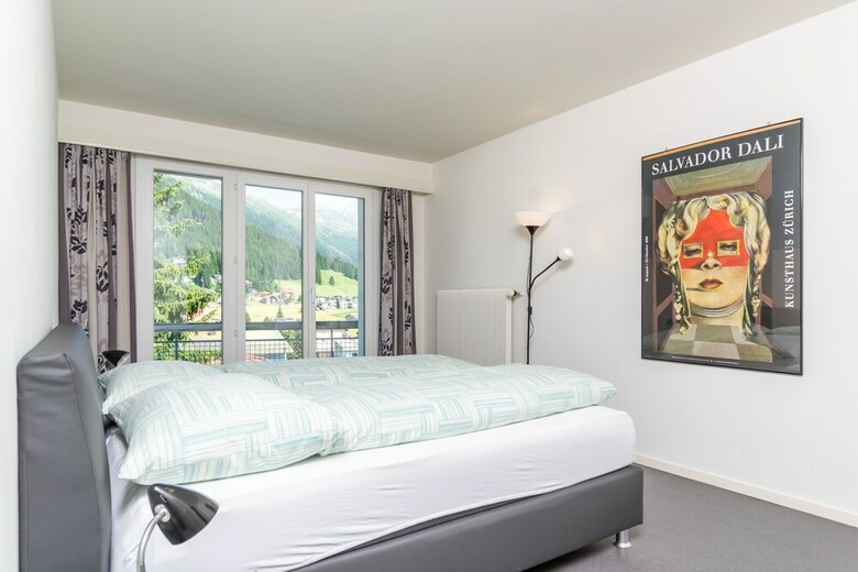 Face Aparthotel