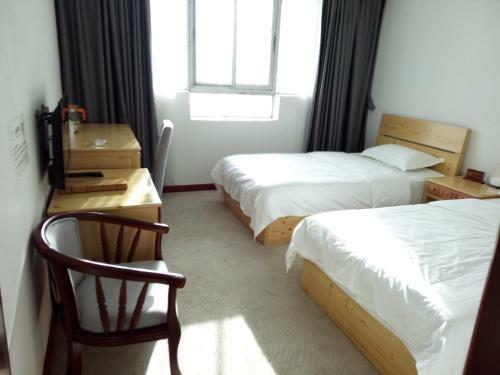 Lang Quan Holiday Hotel