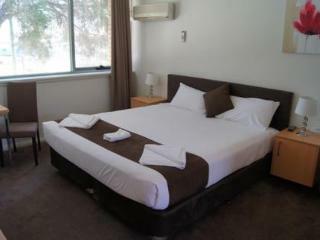 Parkdale Motor Inn