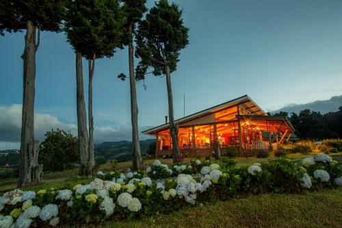 Chayote Lodge