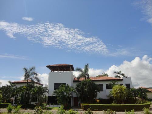 6 Bedroom House With Ocean Views Hermosa Palms #110