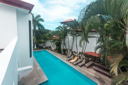 6 Bedroom House With Ocean Views Hermosa Palms #110
