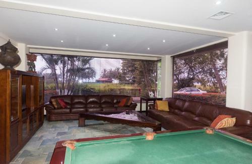 6 Bedroom House With Ocean Views Hermosa Palms #110
