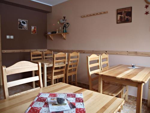 Hostal Kav�rna Lucie S Ubytov�n�m