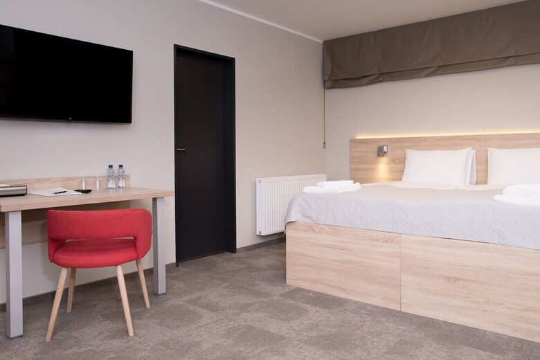 Hotel Restart ****