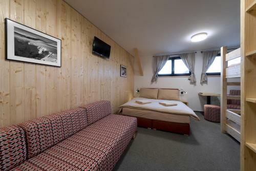 Hostal Chata Je?abinka