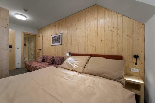 Hostal Chata Je?abinka