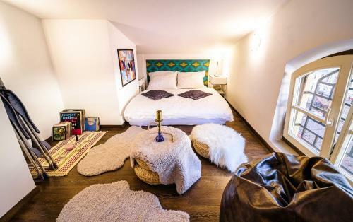 Rooftop Triplex Apartment In Centre