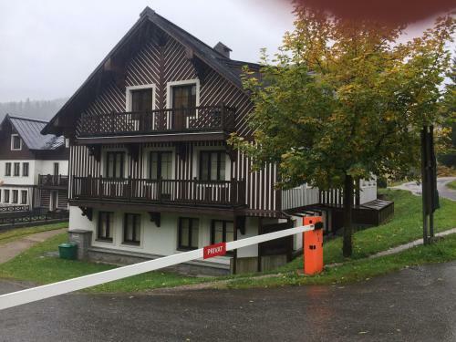 Apartm�n Hrade?anka ?pindler?v Ml�n