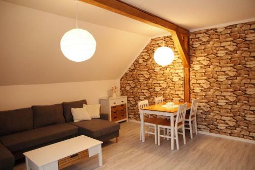 Apartm�n Lipov�-l�zn?