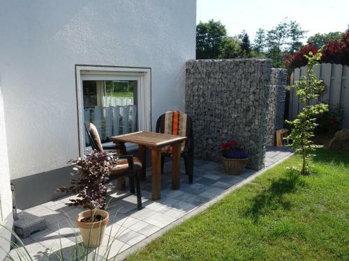 Sunlit Apartment Near Forest In Runkel