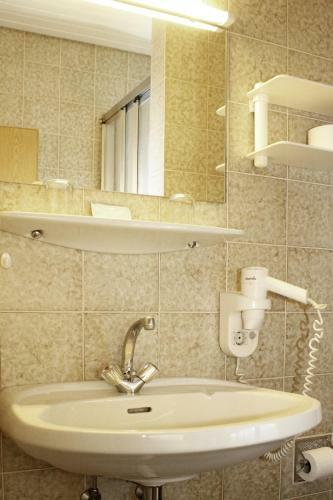 Hotel Garni Zum Wolfsj�ger