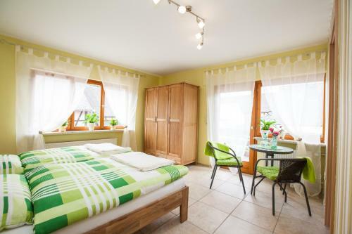 Hostal Zur Dorfsch�nke