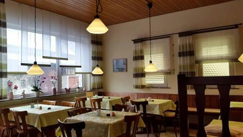 Hostal Zur Dorfsch�nke