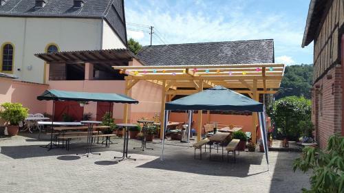 Hostal Zur Dorfsch�nke