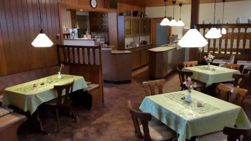 Hostal Zur Dorfsch�nke