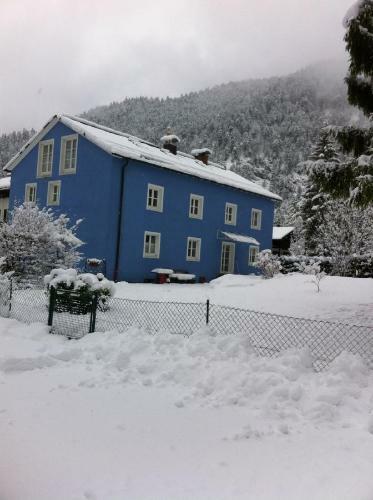 Alpine Blue Apartments