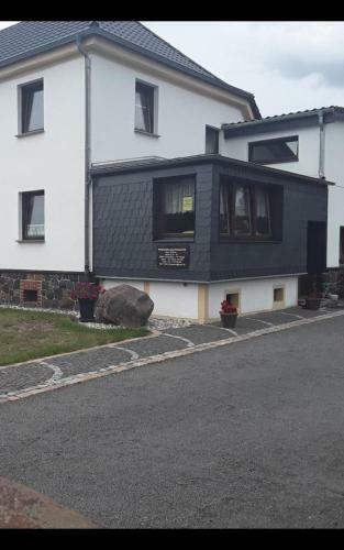 Ferienwohnung - Chayenne Apartment Mit 2 Schlafzimmern