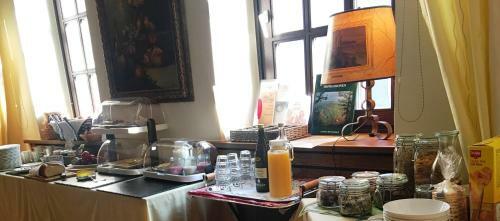 Hostal Heinrichs Winery Bed & Breakfast