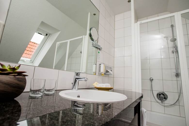 Seehotel Niedernberg - Das Dorf Am See