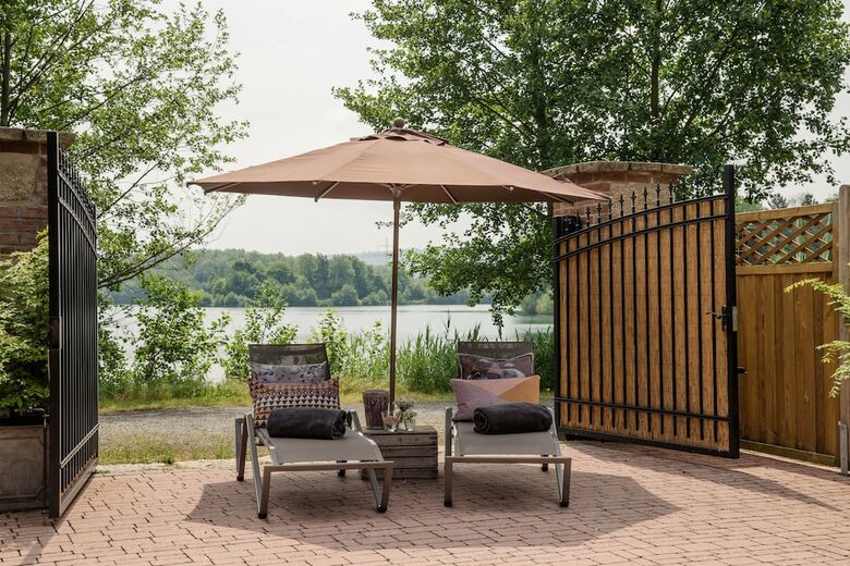 Seehotel Niedernberg - Das Dorf Am See