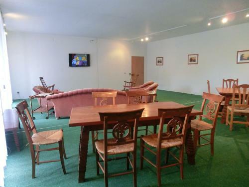 Dom�ne Neu Gaarz Hostel