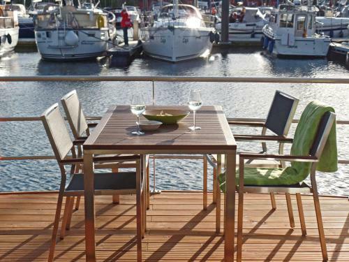 Floating 44 Boltenhagen