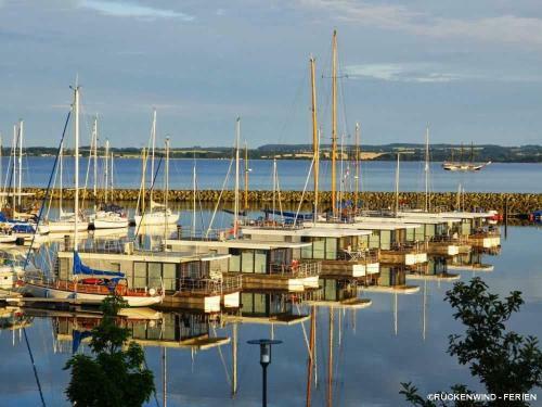 Floating 44 Boltenhagen