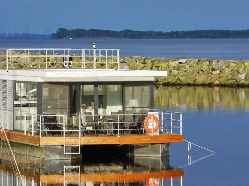 Floating 44 Boltenhagen