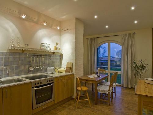 Luxurious Apartment With Garden In Kropelin